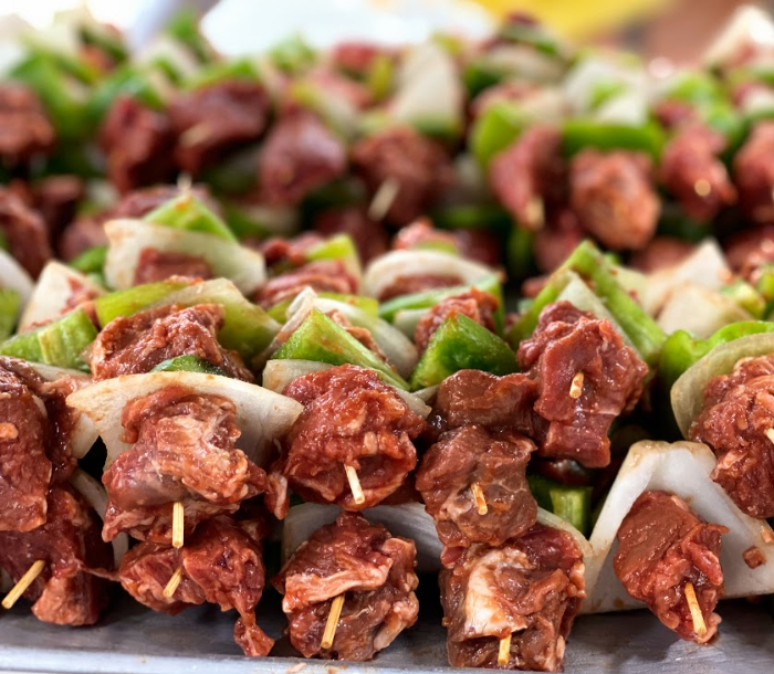 Filet Mignon Kabobs with Luau Sauce & Veggies